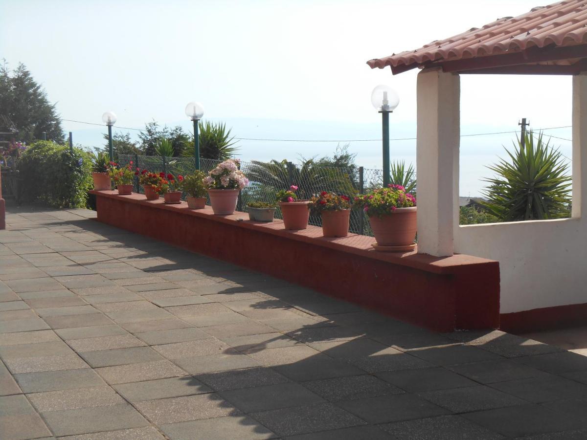 Al Villino Sunshine in villa con piscina ed idromassaggio SantʼAlfio Esterno foto