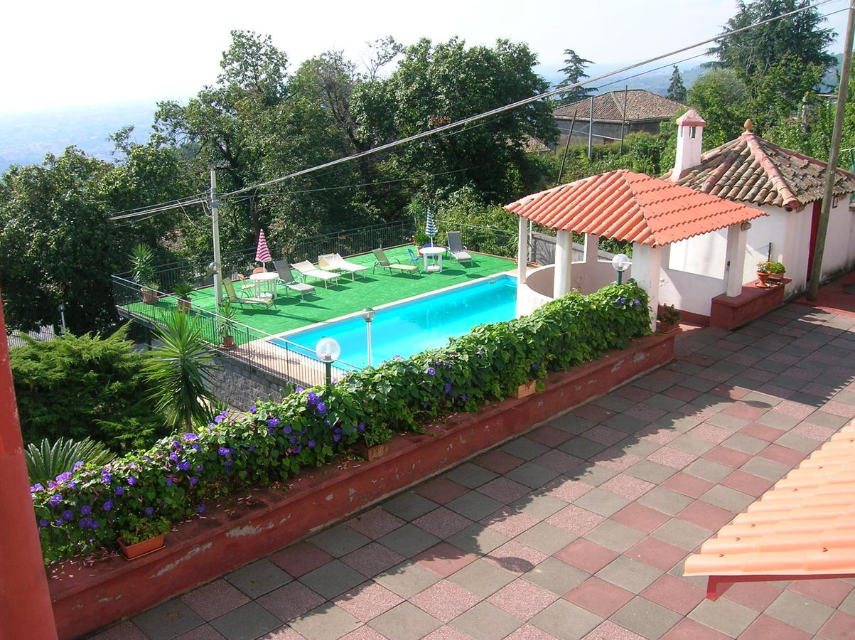 Al Villino Sunshine in villa con piscina ed idromassaggio SantʼAlfio Esterno foto
